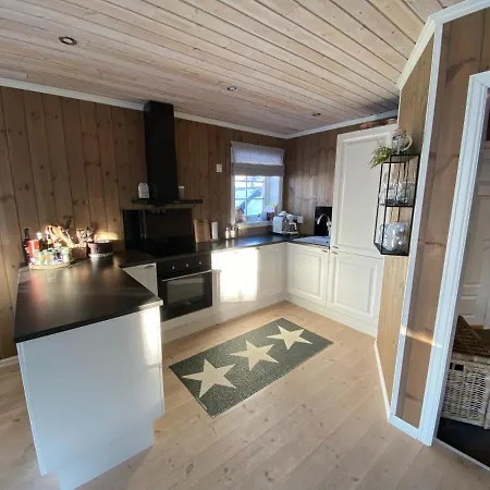 Дом отдыха Endely - / Ut *